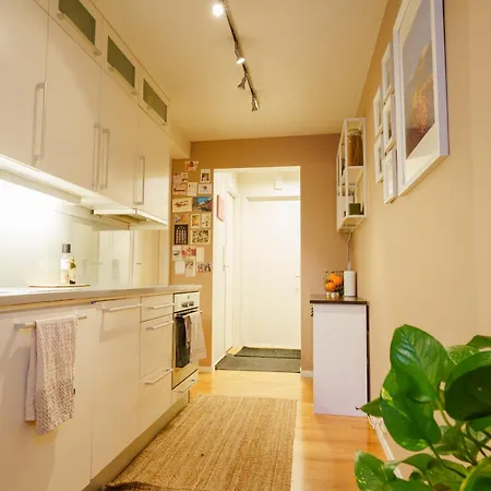 Cozy Apartment With Amazing View, Close To City Centre Tromso Exterior photo