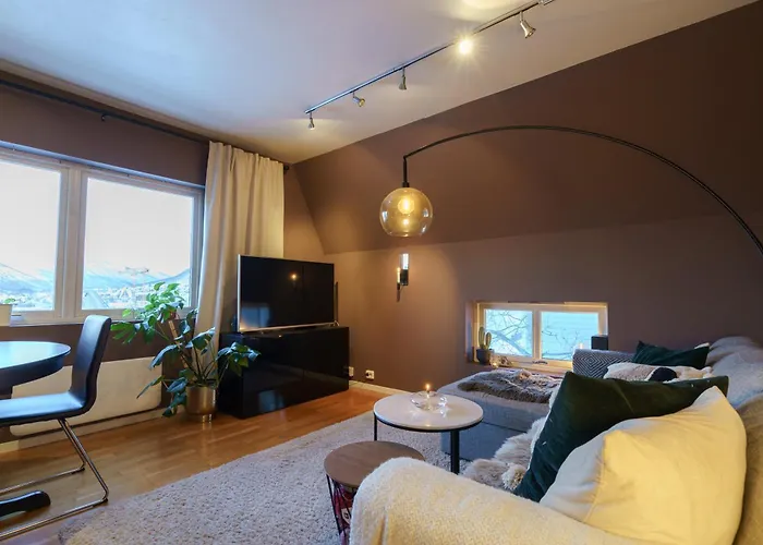 Cozy Apartment With Amazing View, Close To City Centre